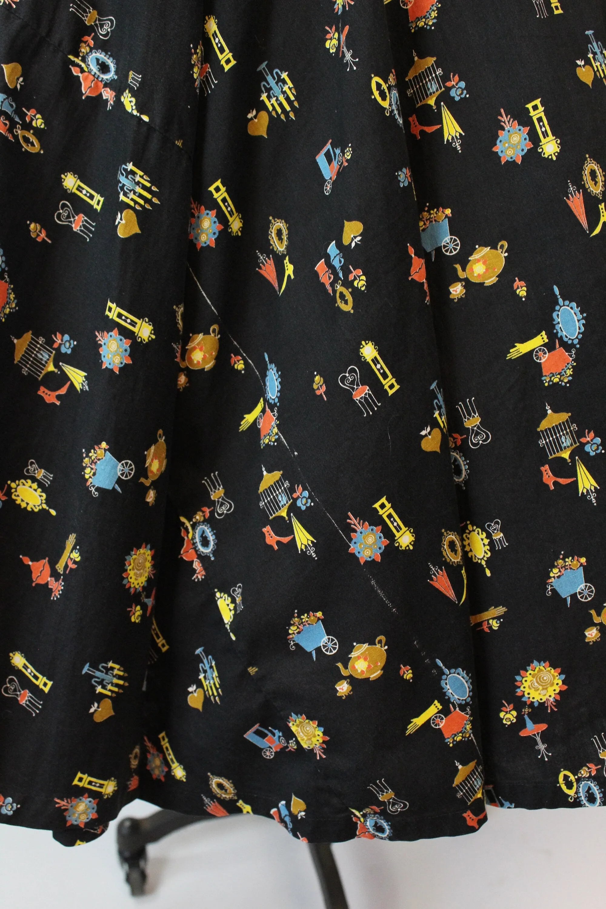 1950s GLOVE boots novelty print skirt xs | new spring summer