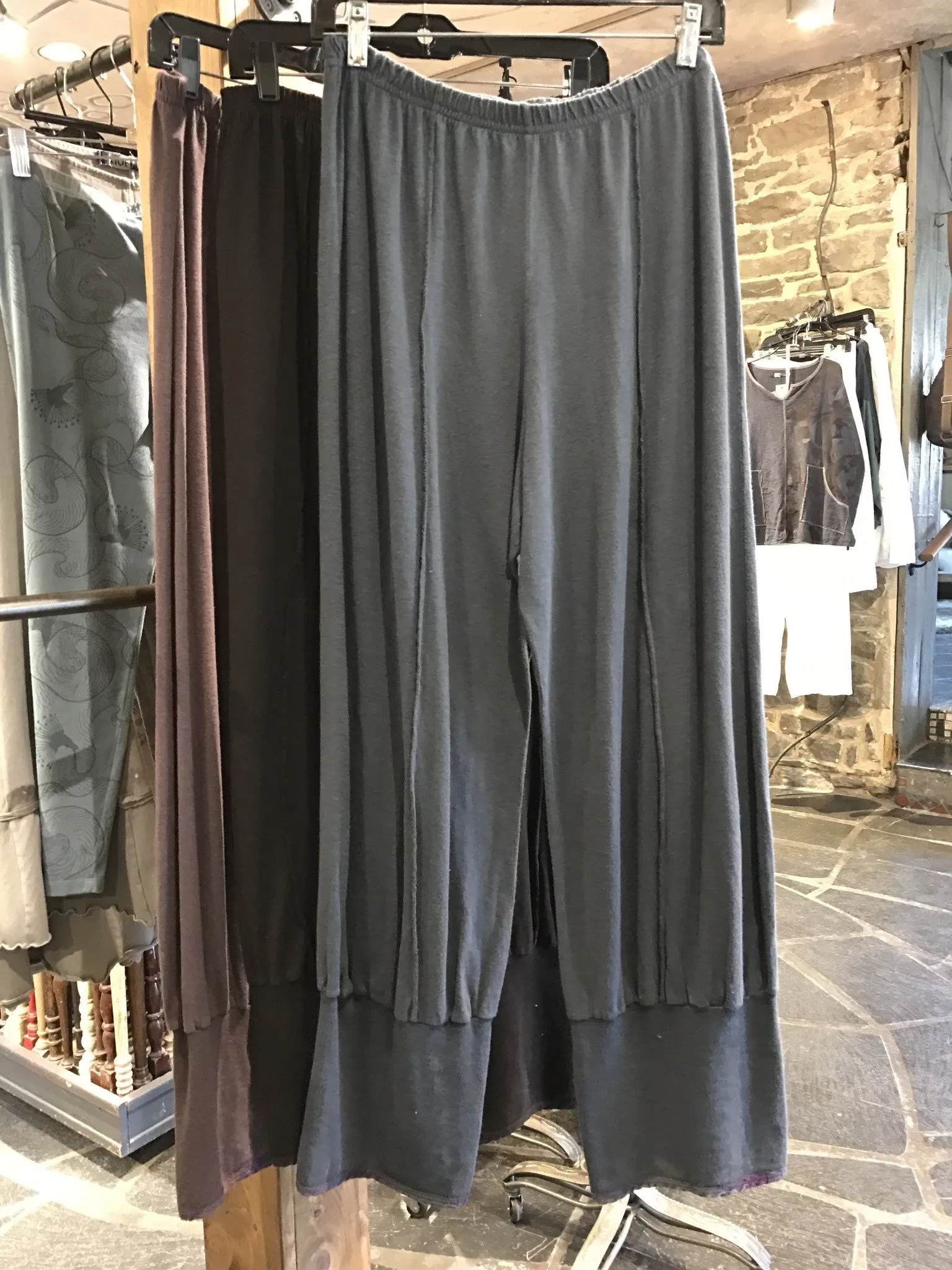 3245  Seamed Cuff Pant Unprinted Black