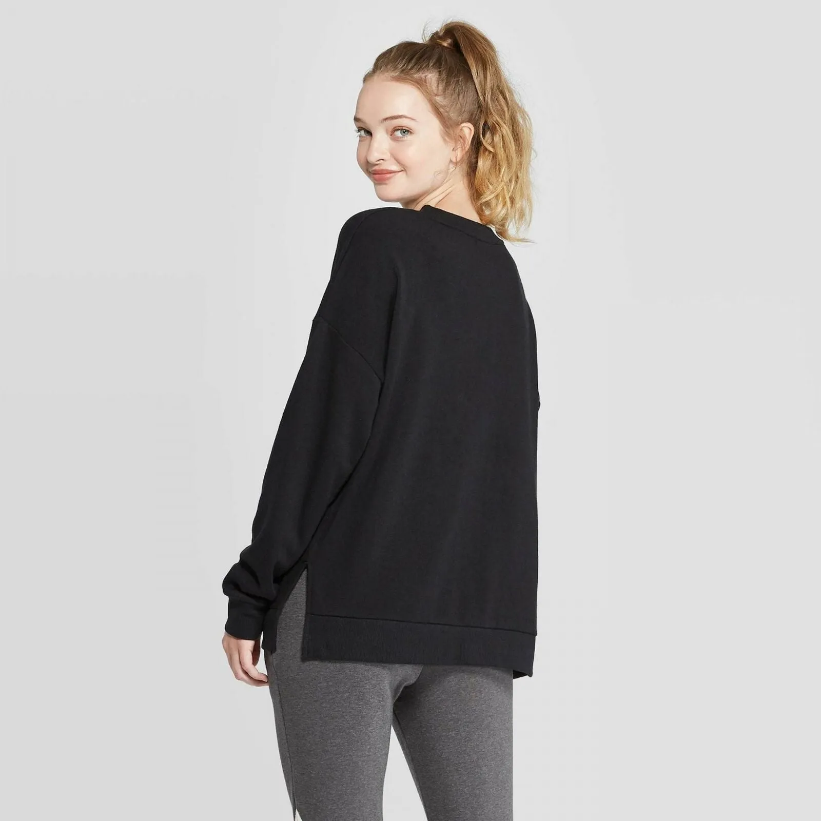 Colsie Women's Cozy Lounge Crewneck Sweatshirt