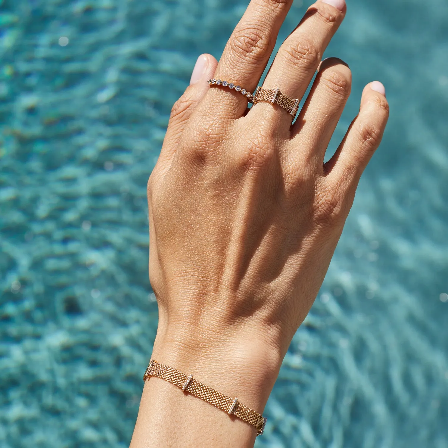 Diamond Bar Mesh Bracelet