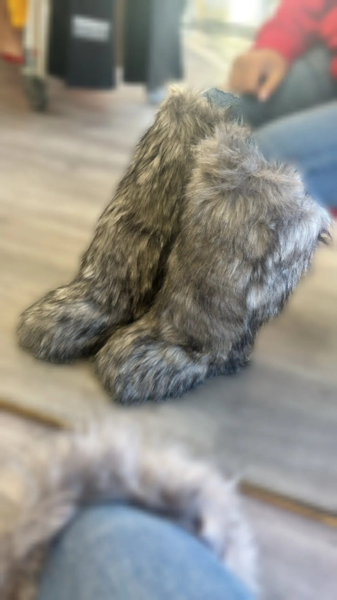 FUR BOOTS (contact me)