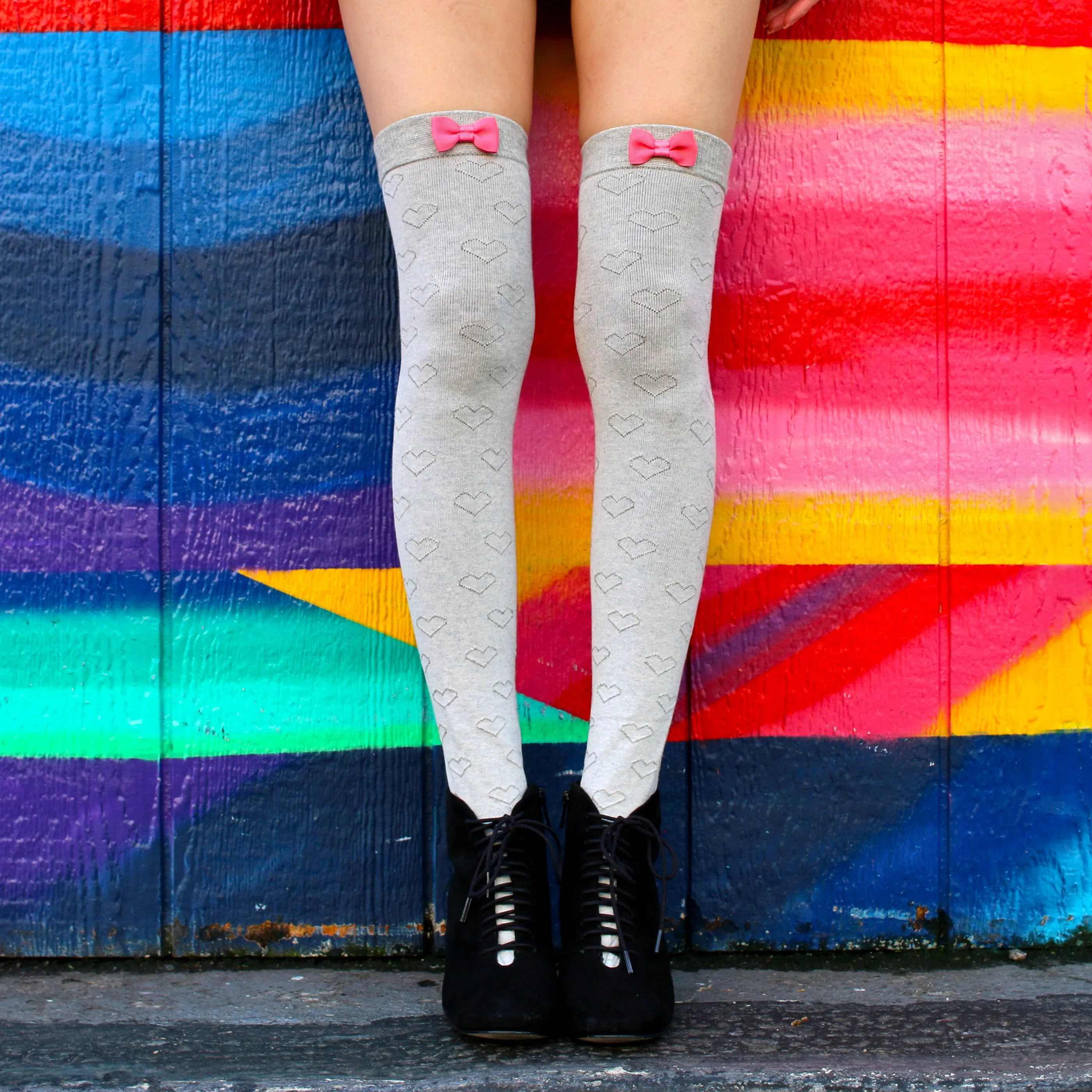 Gray Bow Thigh High Sock