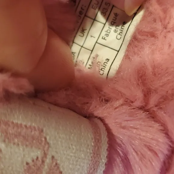 Koolaburra by UGG Slippers Size 2 (#1)