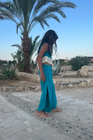 Little Slits of Air Turquoise Beach Teal