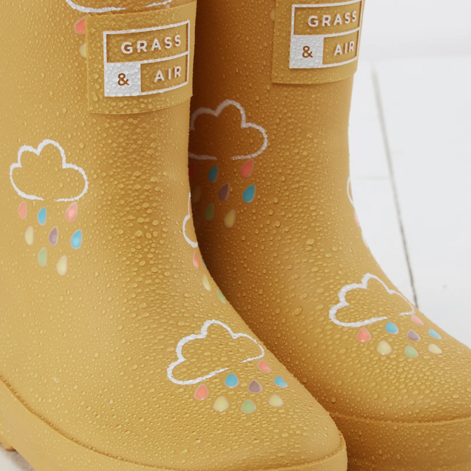 Ochre Colour-Changing Kids Wellies