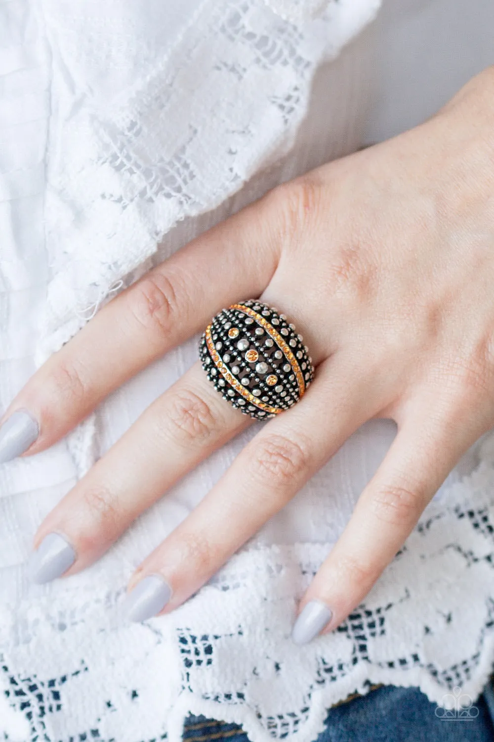 Paparazzi - Up in Armour - Orange Ring
