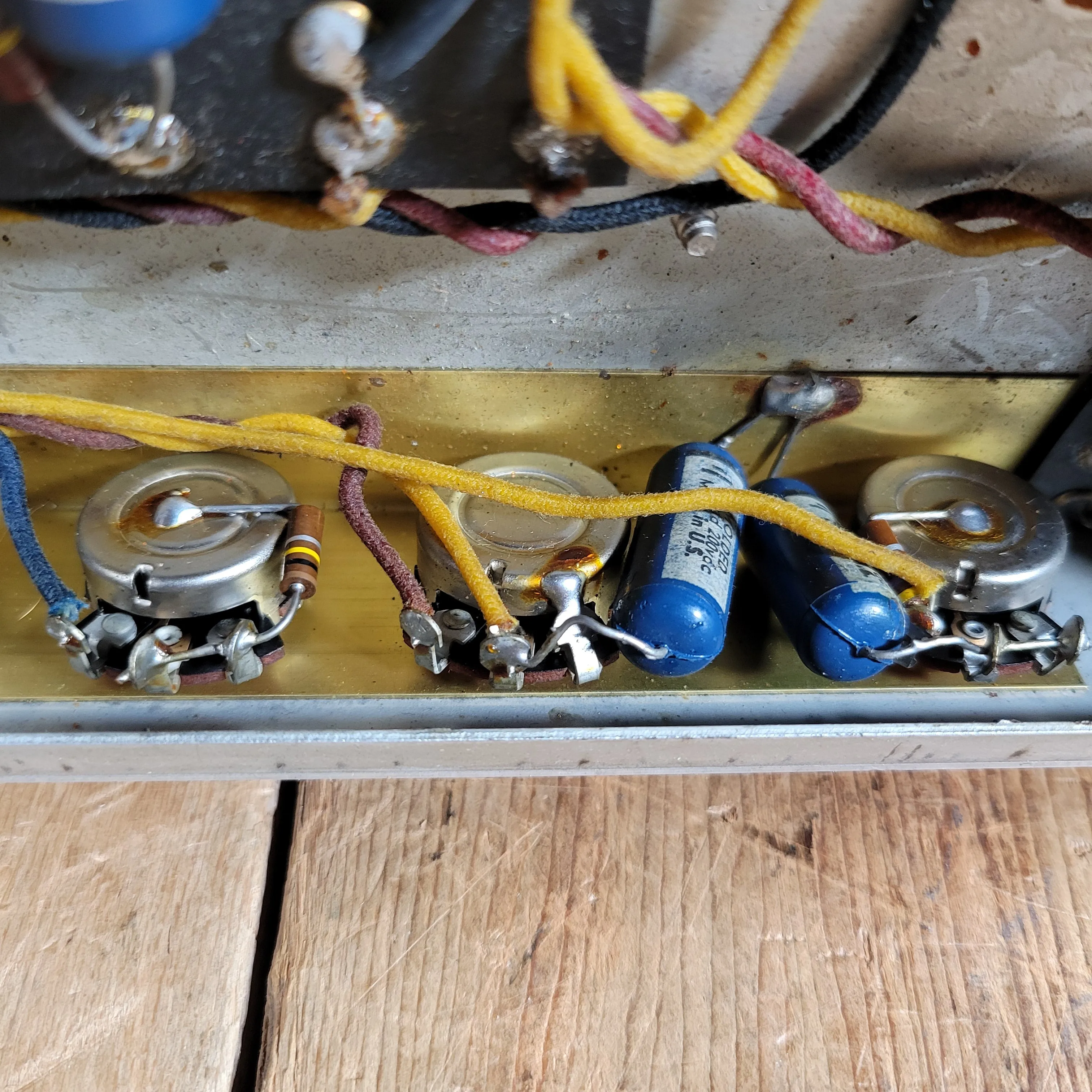SOLD - Fender Bandmaster 6G7-A 1962 Blond Head and Cabinet