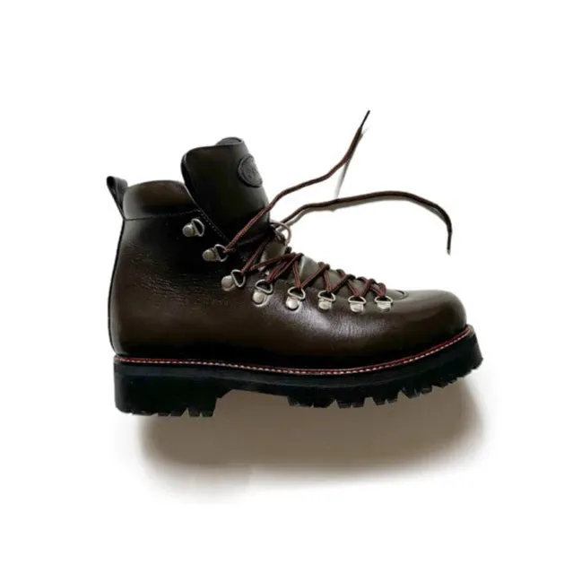 SOS HIKING BOOTS in Black or Brown