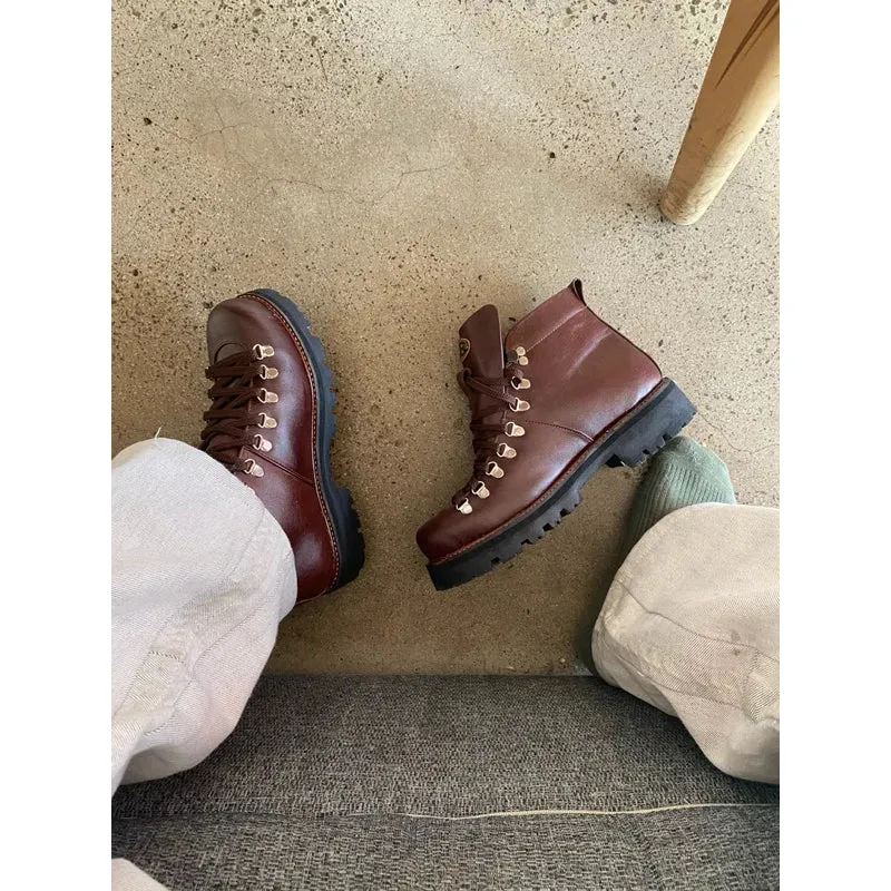 SOS HIKING BOOTS in Black or Brown