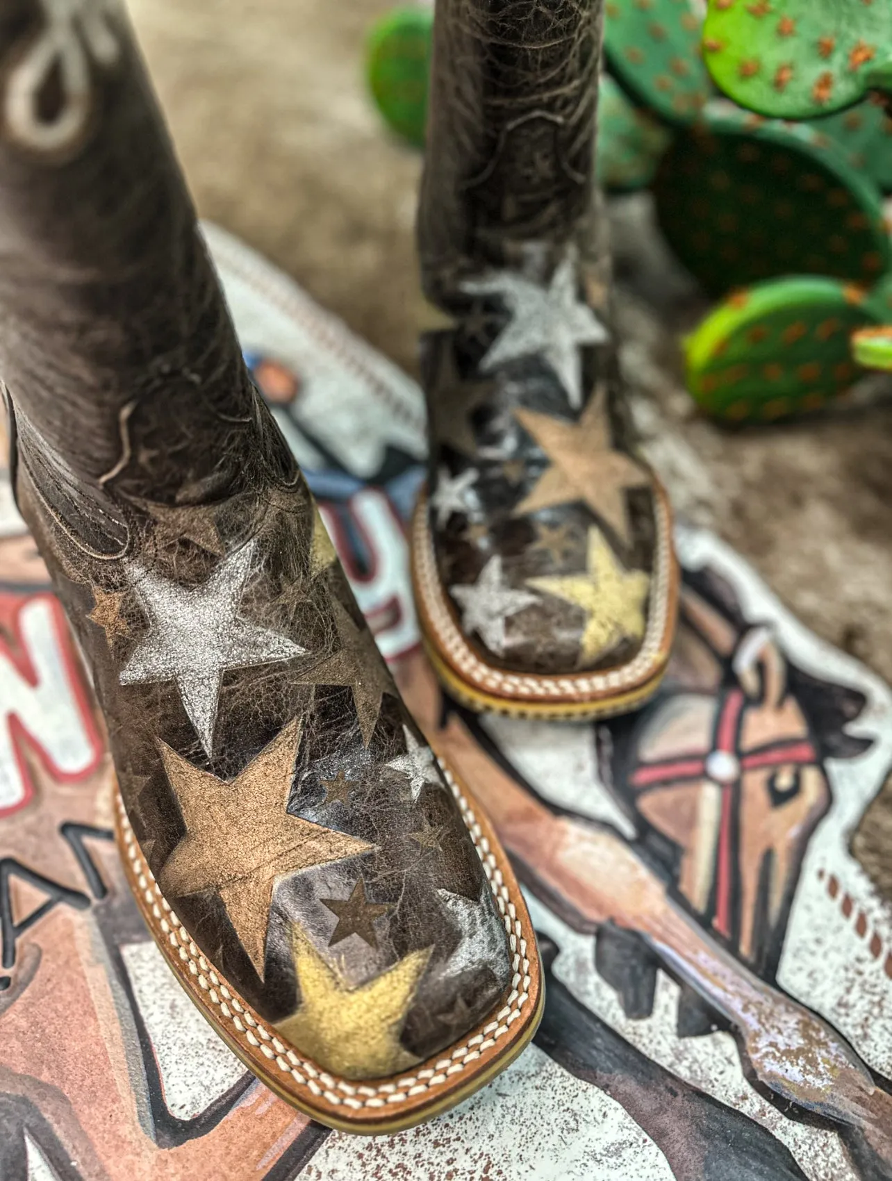 The Hollywood Star Tin Haul Boots *Womens*