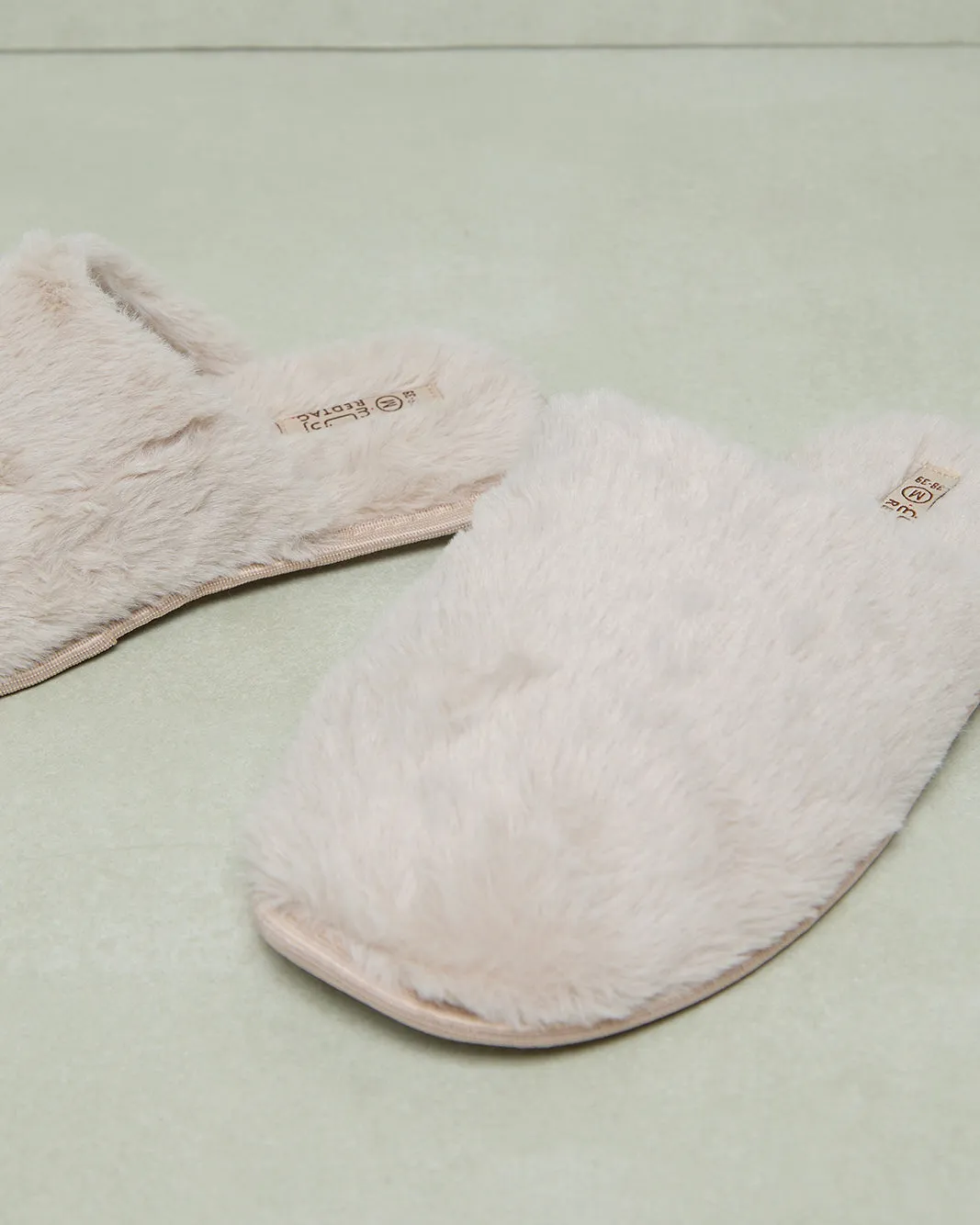 Women Taupe Classic Slipper